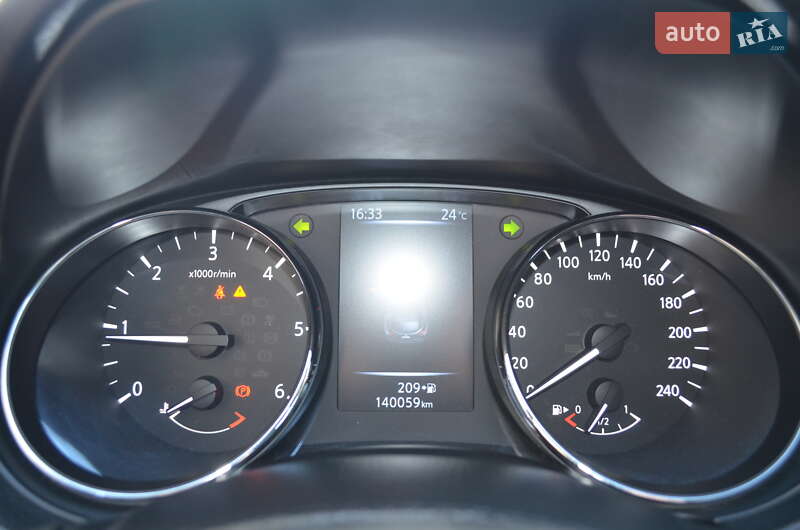 Внедорожник / Кроссовер Nissan Qashqai 2015 в Луцке