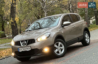 Позашляховик / Кросовер Nissan Qashqai 2013 в Києві