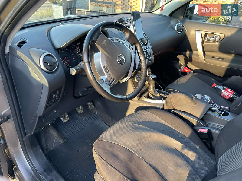 Внедорожник / Кроссовер Nissan Qashqai 2010 в Болехове