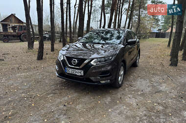Внедорожник / Кроссовер Nissan Qashqai 2017 в Сосновке