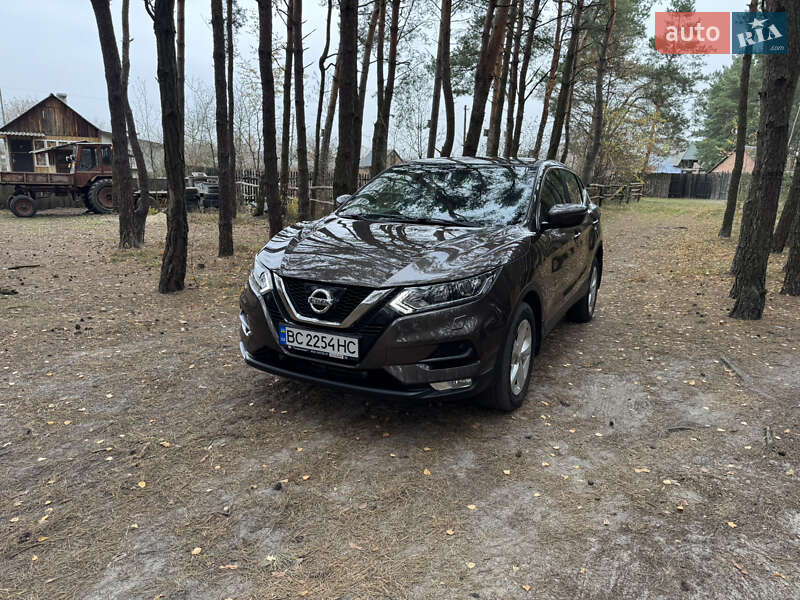Внедорожник / Кроссовер Nissan Qashqai 2017 в Сосновке