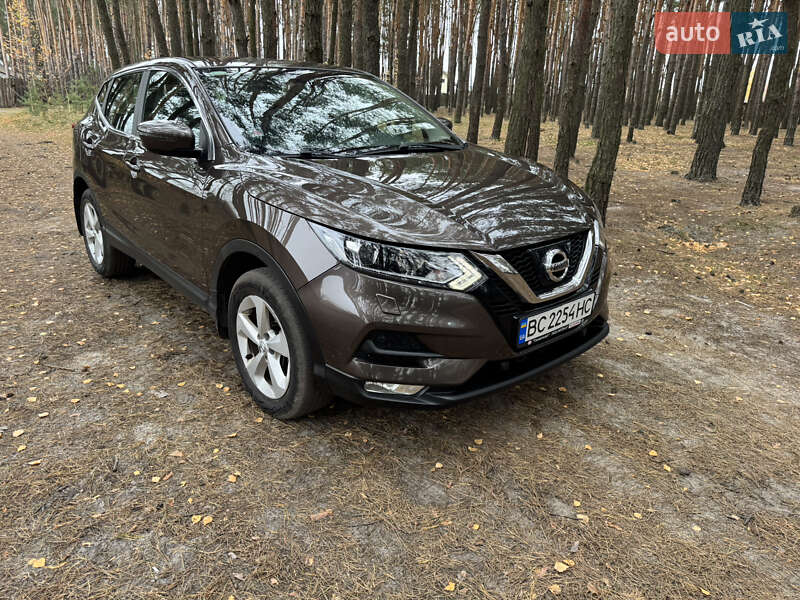 Внедорожник / Кроссовер Nissan Qashqai 2017 в Сосновке