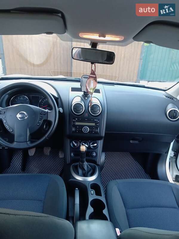 Внедорожник / Кроссовер Nissan Qashqai 2011 в Верхнеднепровске