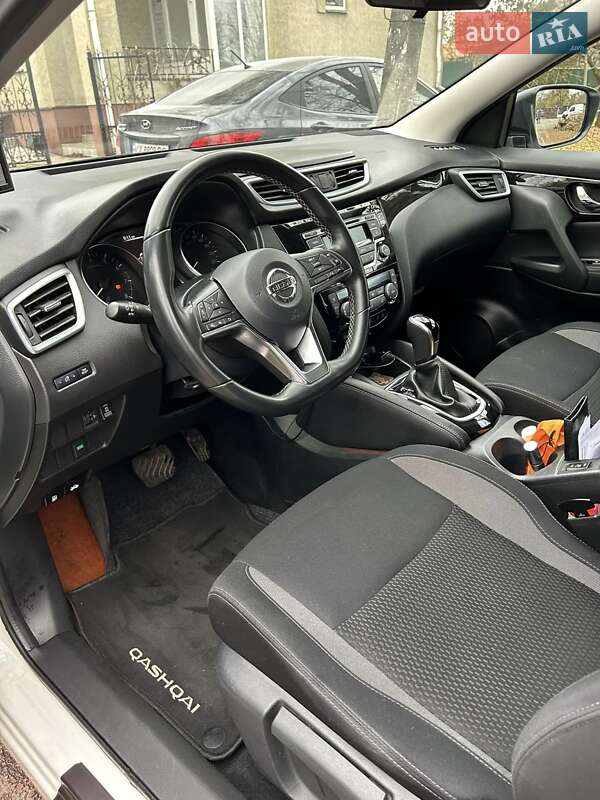 Внедорожник / Кроссовер Nissan Qashqai 2020 в Нежине
