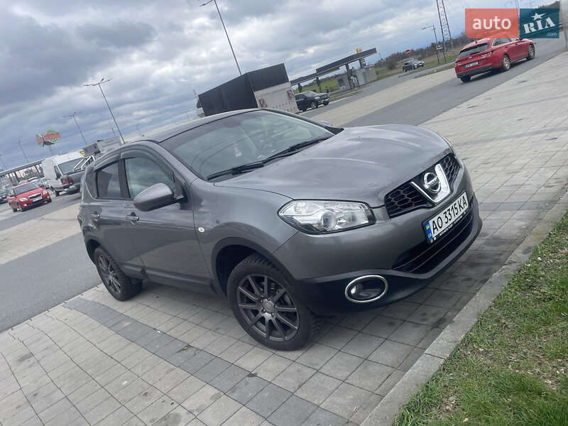 Внедорожник / Кроссовер Nissan Qashqai 2011 в Иршаве