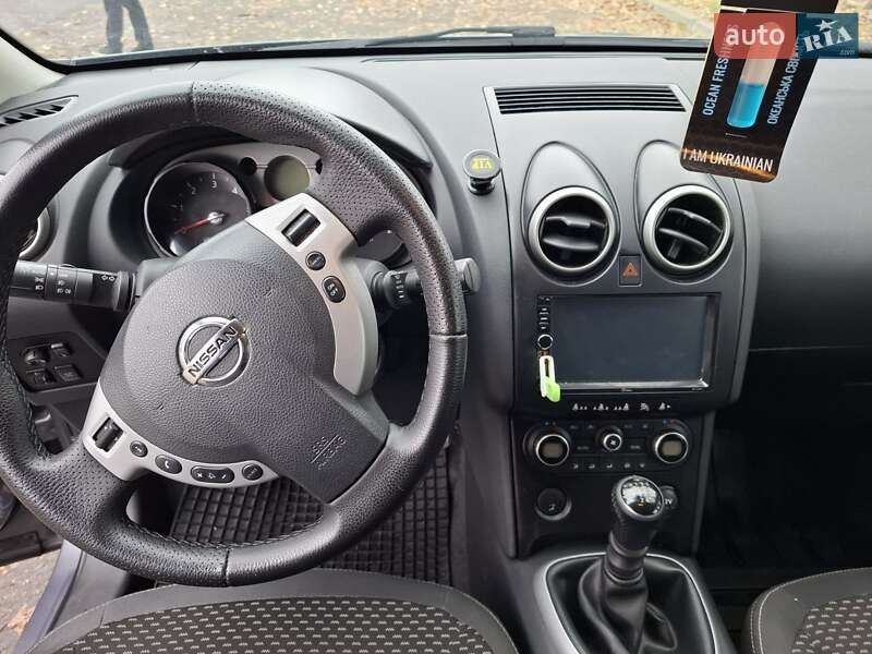 Позашляховик / Кросовер Nissan Qashqai 2008 в Умані