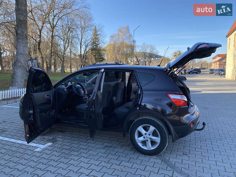 Позашляховик / Кросовер Nissan Qashqai 2013 в Бережанах