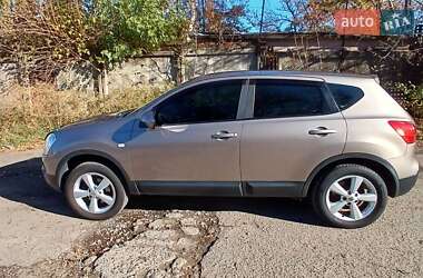 Внедорожник / Кроссовер Nissan Qashqai 2009 в 