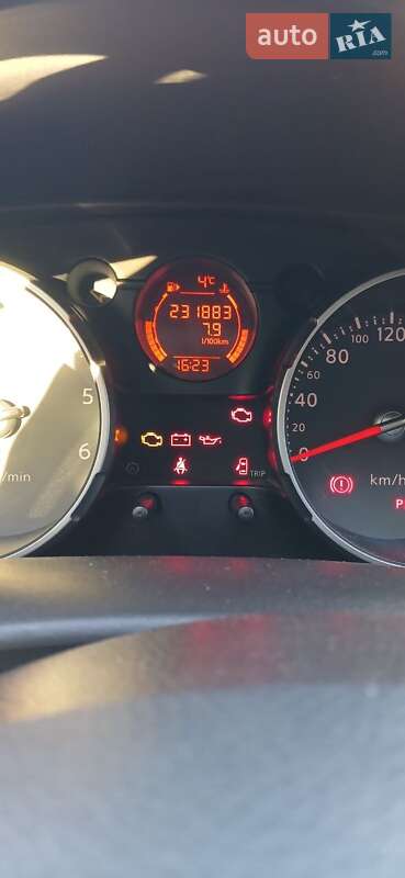 Позашляховик / Кросовер Nissan Qashqai 2009 в Одесі