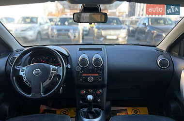 Позашляховик / Кросовер Nissan Qashqai 2010 в Івано-Франківську