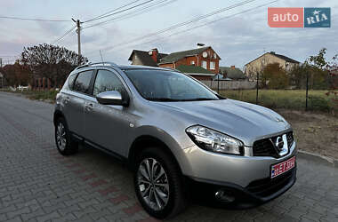 Позашляховик / Кросовер Nissan Qashqai 2010 в Луцьку