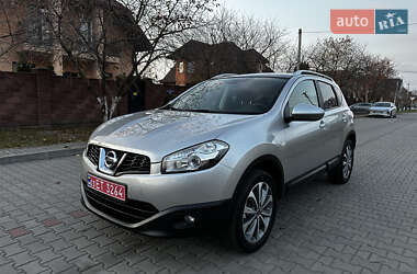 Внедорожник / Кроссовер Nissan Qashqai 2010 в Луцке