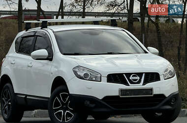 Внедорожник / Кроссовер Nissan Qashqai 2011 в Днепре