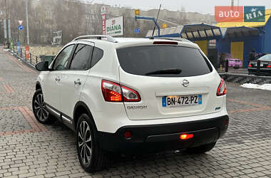 Внедорожник / Кроссовер Nissan Qashqai 2011 в Тернополе