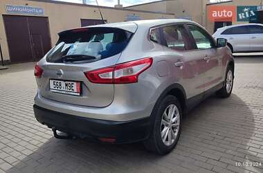 Внедорожник / Кроссовер Nissan Qashqai 2014 в 