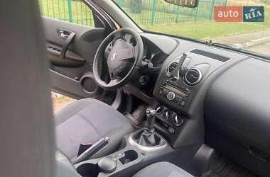 Внедорожник / Кроссовер Nissan Qashqai 2010 в 