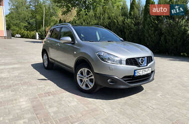 Позашляховик / Кросовер Nissan Qashqai 2011 в Самборі