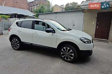 Внедорожник / Кроссовер Nissan Qashqai 2013 в Харькове