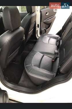 Внедорожник / Кроссовер Nissan Qashqai 2010 в 