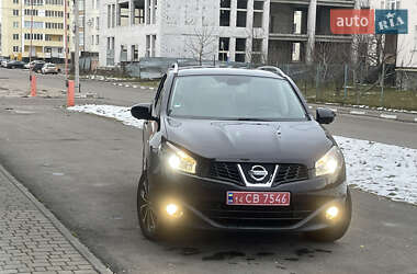 Позашляховик / Кросовер Nissan Qashqai 2012 в Стрию