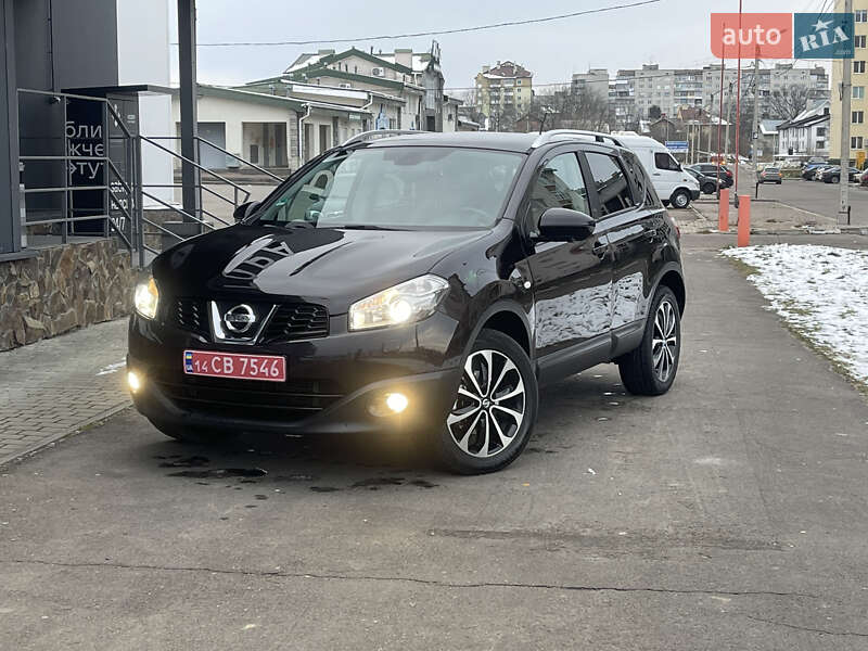 Позашляховик / Кросовер Nissan Qashqai 2012 в Стрию