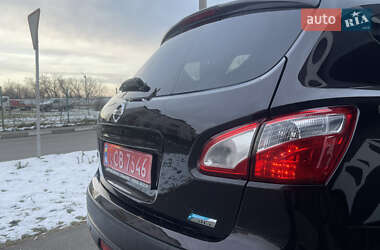 Позашляховик / Кросовер Nissan Qashqai 2012 в Стрию