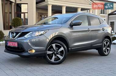 Позашляховик / Кросовер Nissan Qashqai 2016 в Стрию