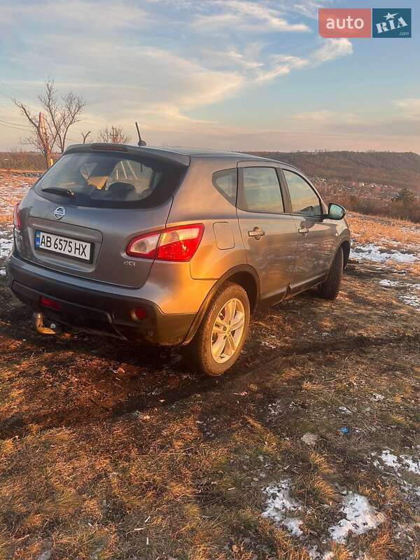 Внедорожник / Кроссовер Nissan Qashqai 2011 в Могилев-Подольске