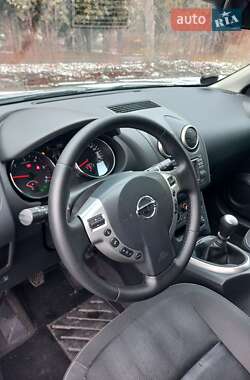 Позашляховик / Кросовер Nissan Qashqai 2011 в Луцьку