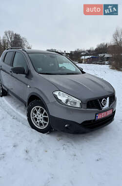 Позашляховик / Кросовер Nissan Qashqai 2013 в Умані