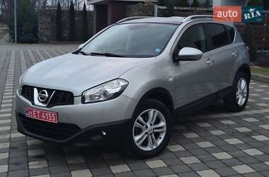 Внедорожник / Кроссовер Nissan Qashqai 2010 в Стрые