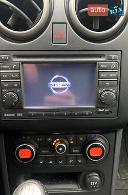Внедорожник / Кроссовер Nissan Qashqai 2010 в 