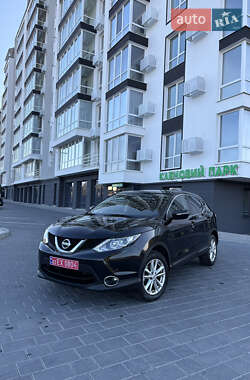 Внедорожник / Кроссовер Nissan Qashqai 2014 в Трускавце