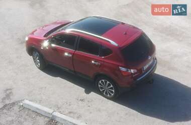 Позашляховик / Кросовер Nissan Qashqai 2010 в Запоріжжі