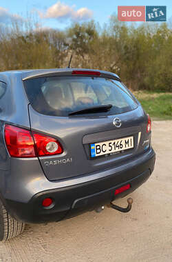 Внедорожник / Кроссовер Nissan Qashqai 2009 в 
