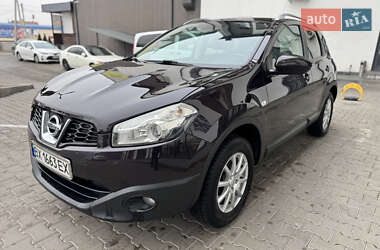 Позашляховик / Кросовер Nissan Qashqai 2010 в Києві