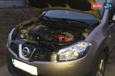 Внедорожник / Кроссовер Nissan Qashqai 2010 в Новых Санжарах