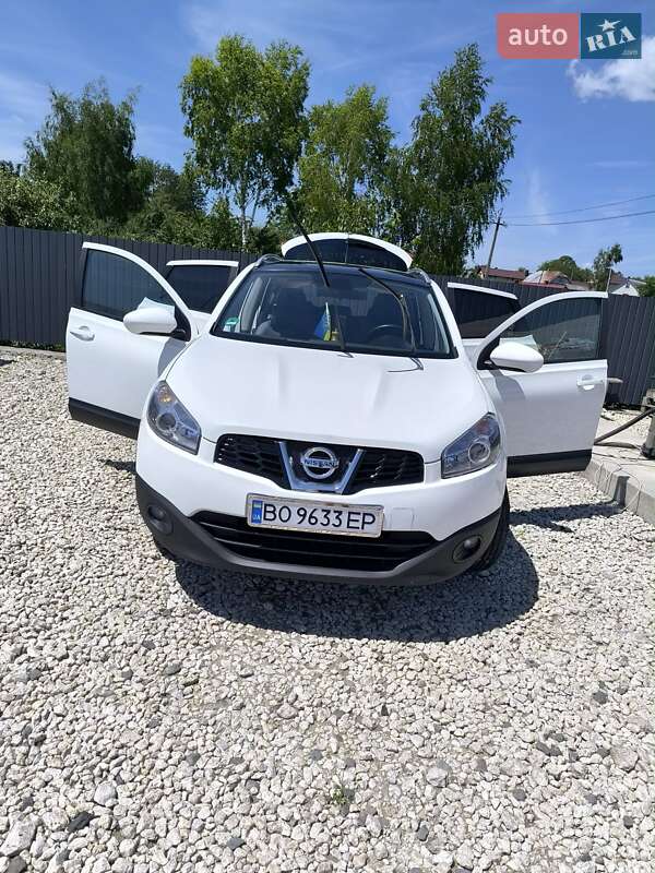 Внедорожник / Кроссовер Nissan Qashqai 2010 в Вишневце