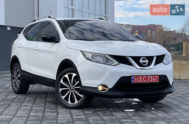 Внедорожник / Кроссовер Nissan Qashqai 2016 в Трускавце