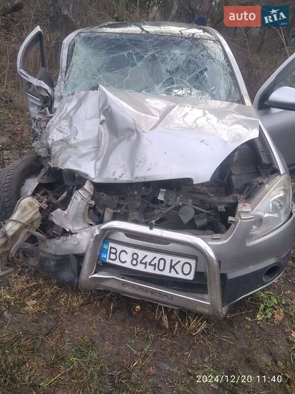 Позашляховик / Кросовер Nissan Qashqai 2007 в Драбіву