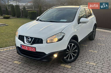 Позашляховик / Кросовер Nissan Qashqai 2011 в Косові