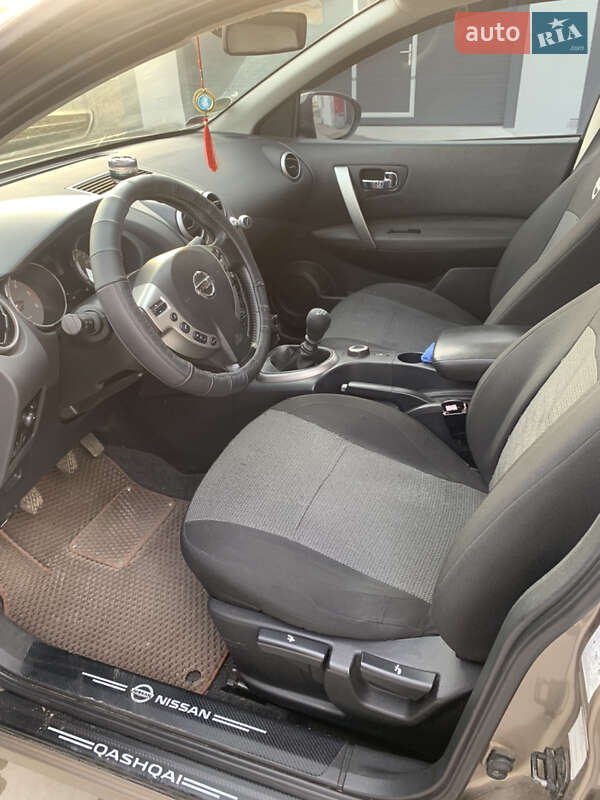 Внедорожник / Кроссовер Nissan Qashqai 2009 в Владимирце