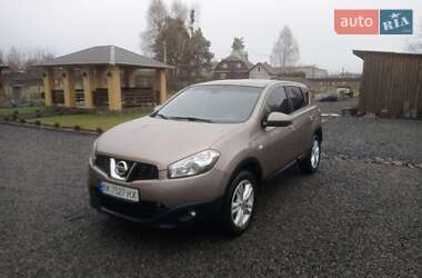 Позашляховик / Кросовер Nissan Qashqai 2011 в Рокитному