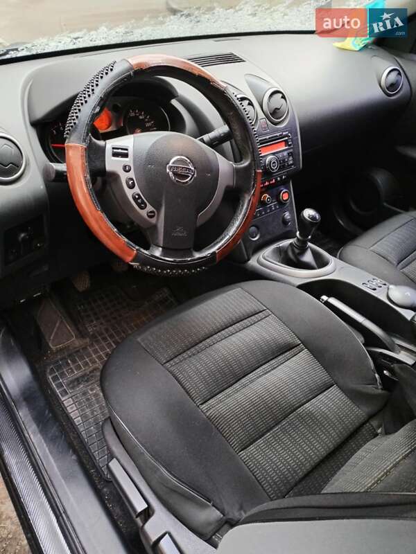 Позашляховик / Кросовер Nissan Qashqai 2007 в Коростені