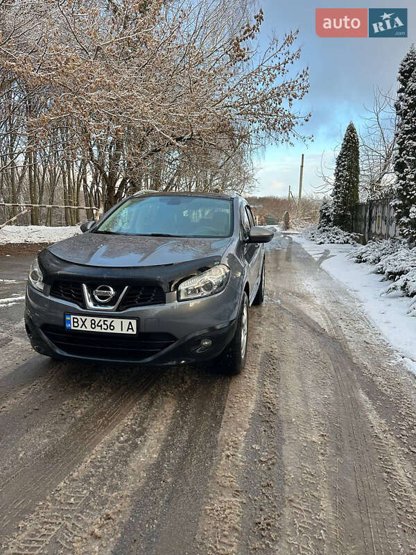 Внедорожник / Кроссовер Nissan Qashqai 2010 в Хмельницком