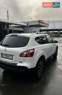 Внедорожник / Кроссовер Nissan Qashqai 2011 в Черновцах