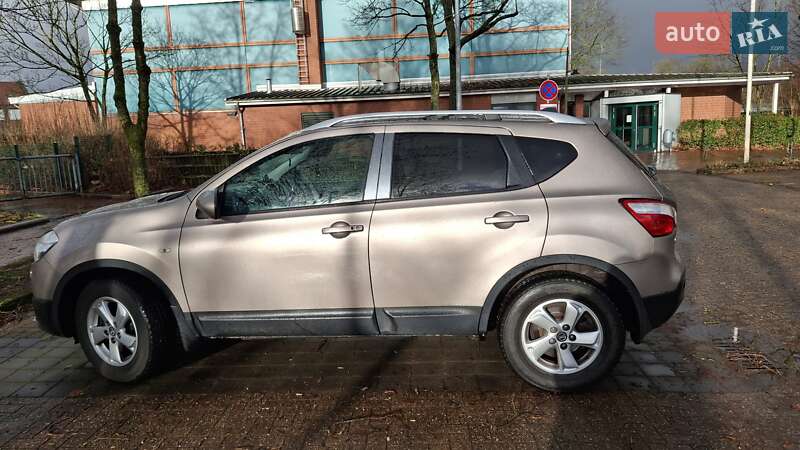 Внедорожник / Кроссовер Nissan Qashqai 2011 в Черновцах фото 2 Внедорожник / Кроссовер Nissan Qashqai 2011 в Черновцах