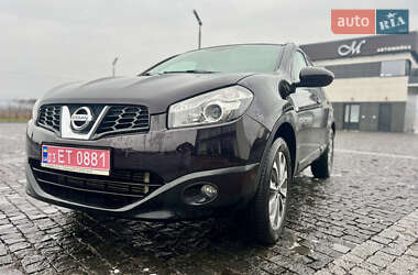 Внедорожник / Кроссовер Nissan Qashqai 2010 в 