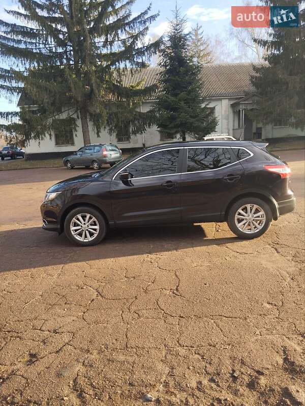 Позашляховик / Кросовер Nissan Qashqai 2014 в Черкасах