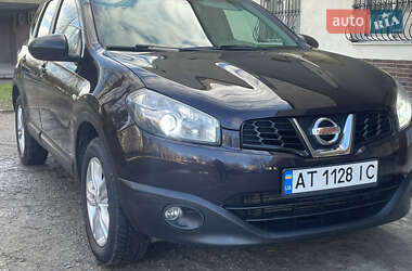 Внедорожник / Кроссовер Nissan Qashqai 2010 в Ивано-Франковске